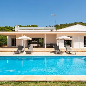 villa-lola-santo-tomas.balearic-islands.net/